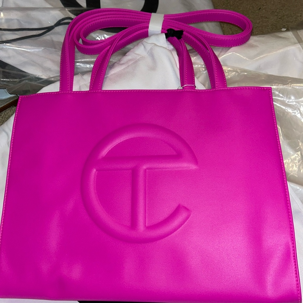 Brand new never work Telfar Azalea Medium Shopper